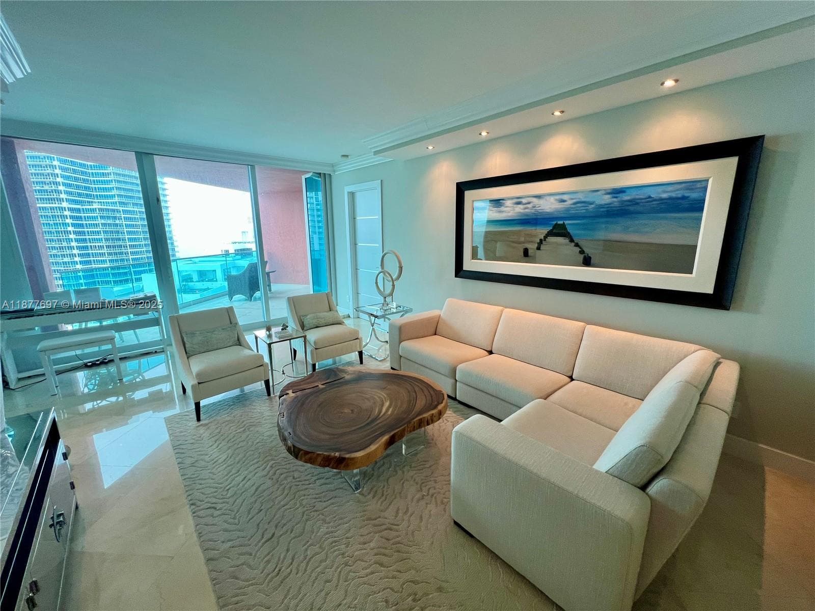 300 S Pointe Dr # 2806, Miami Beach FL 33139 — 4