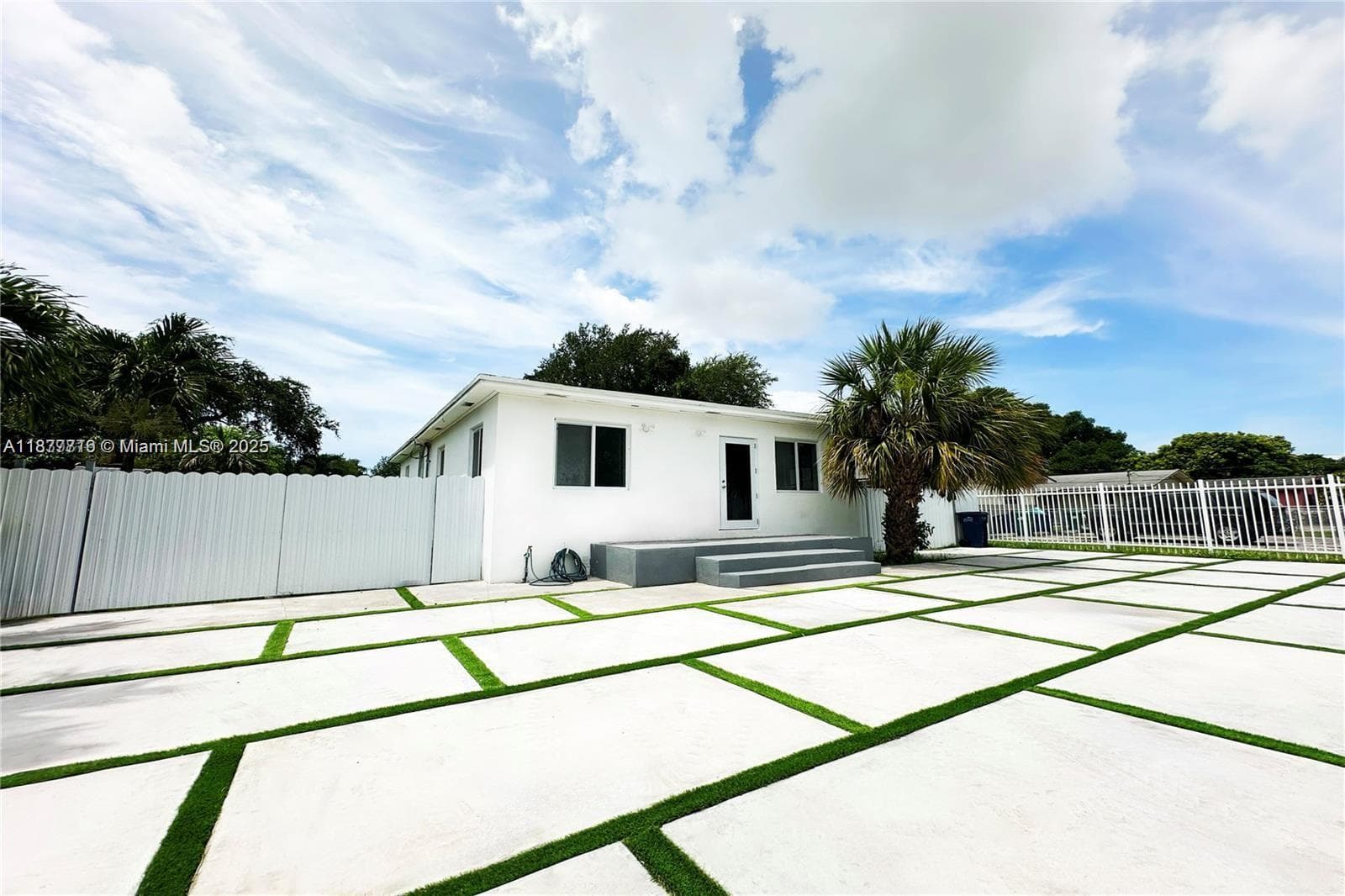 2740 NW 49th St, Miami FL 33142 — 3
