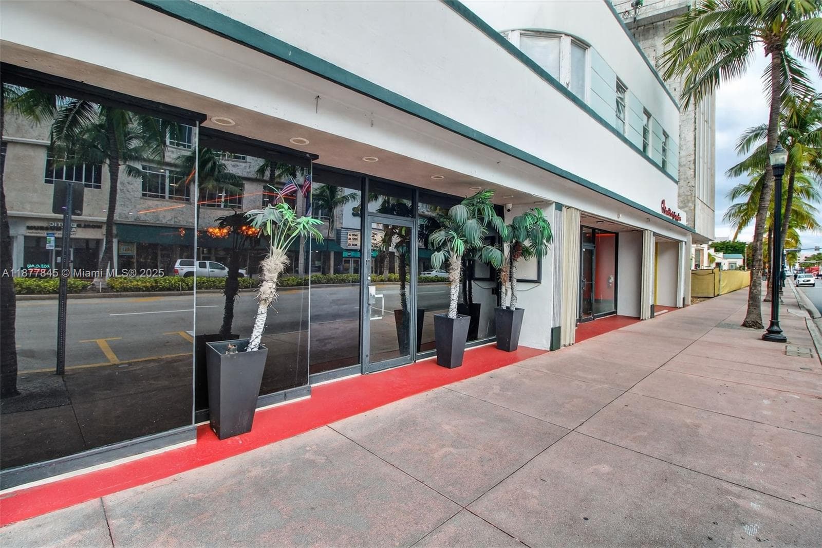 1216 Washington AVE, Miami Beach FL 33139 — 1