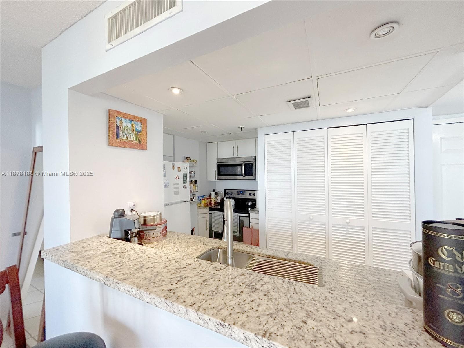540 Brickell Key Dr # 811, Miami FL 33131 — 12