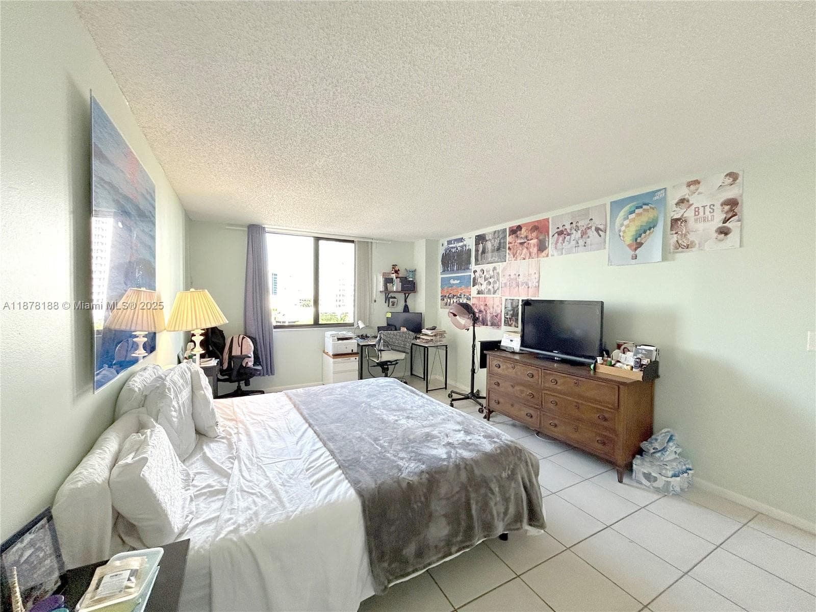 540 Brickell Key Dr # 811, Miami FL 33131 — 18
