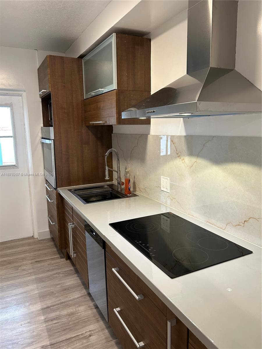 7845 NE Bayshore Ct # 20, Miami FL 33138 — 18