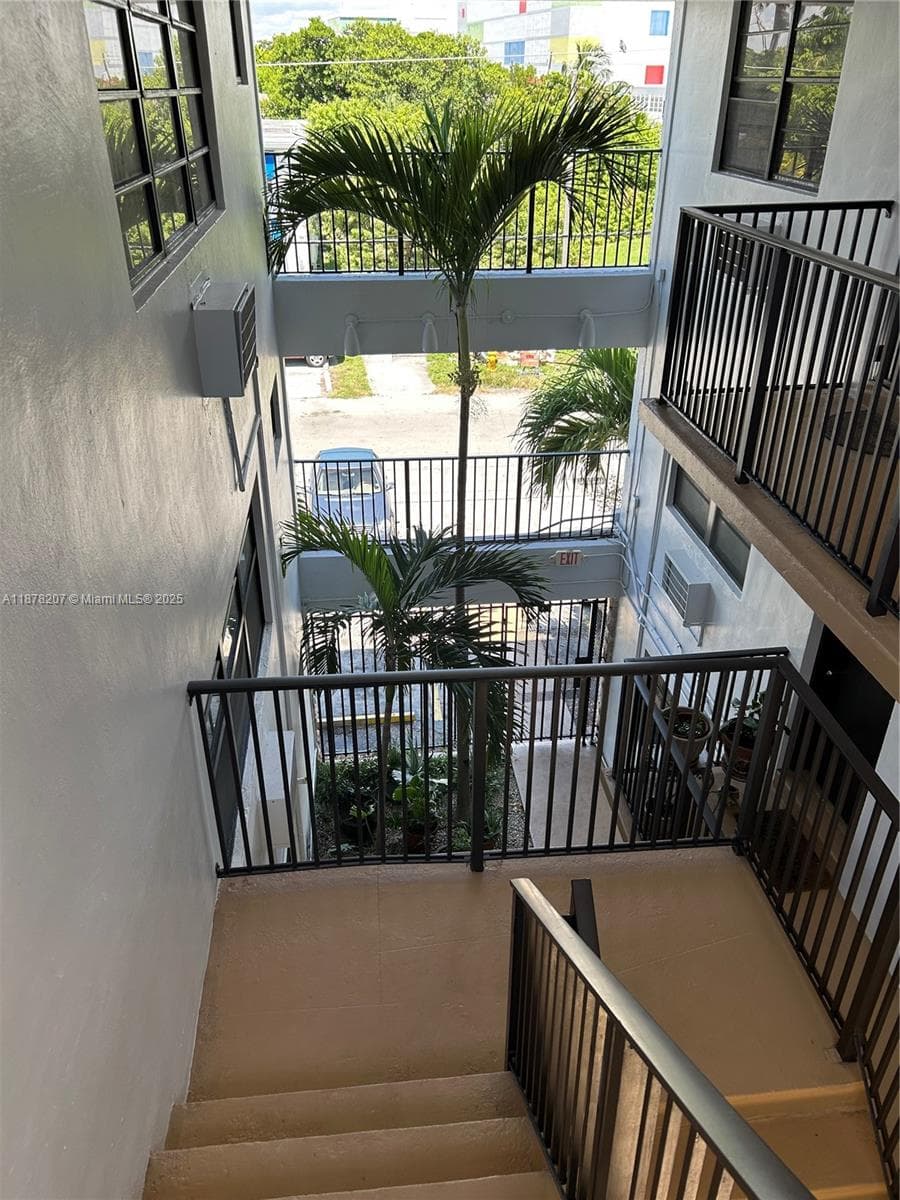 7845 NE Bayshore Ct # 20, Miami FL 33138 — 4
