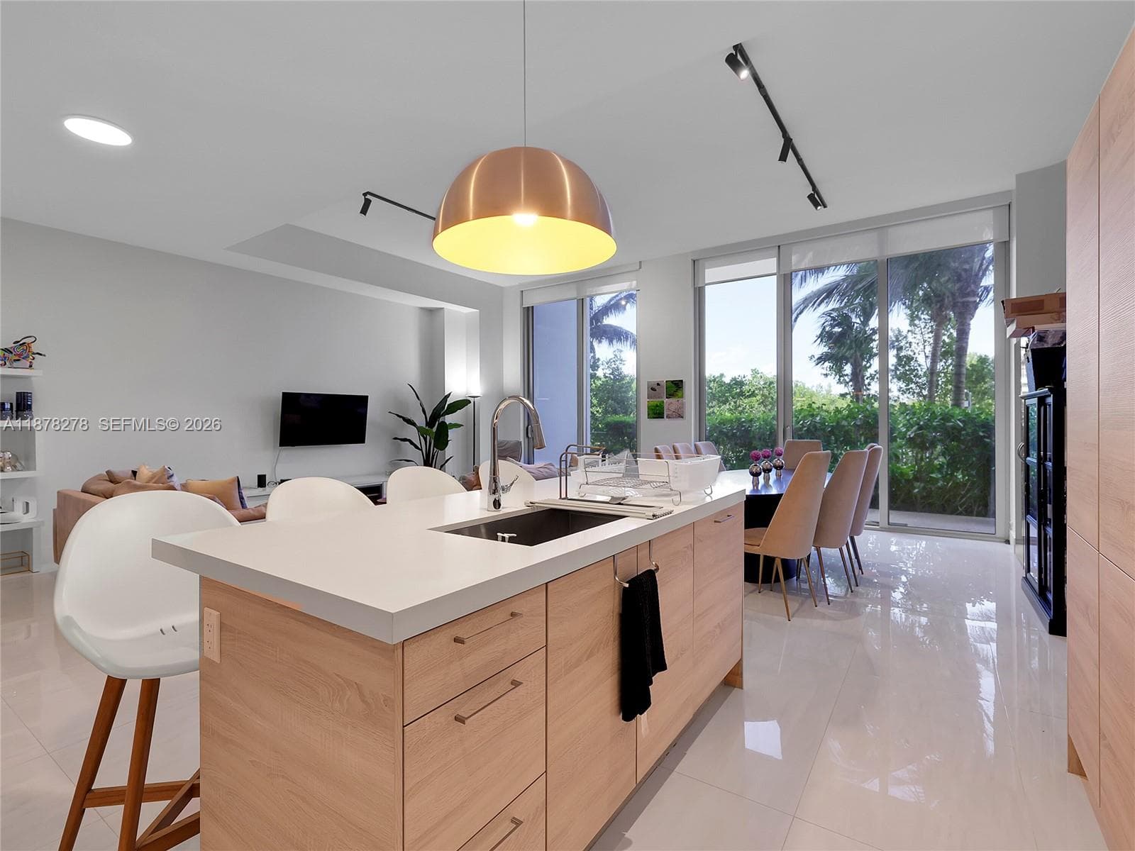 16385 Biscayne Blvd # 105, North Miami Beach FL 33160 — 6