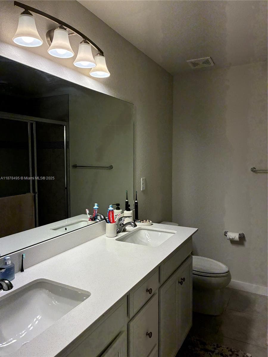 1069 NW 4th Ter, Florida City FL 33034 — 16