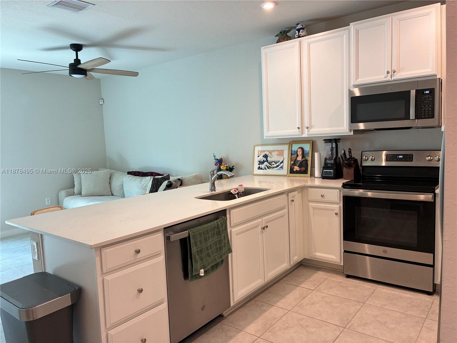 1069 NW 4th Ter, Florida City FL 33034 — 3