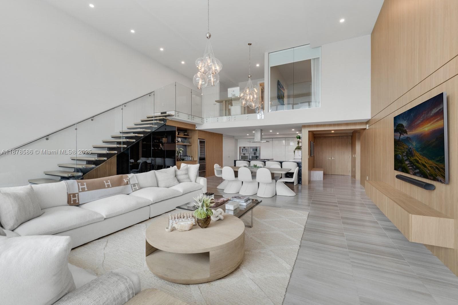 4701 N Meridian Ave # 222, Miami Beach FL 33140 — 17