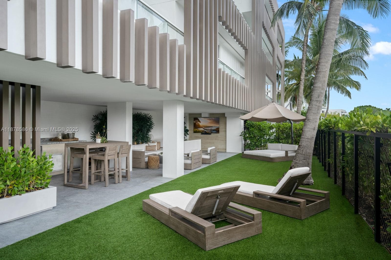 4701 N Meridian Ave # 222, Miami Beach FL 33140 — 16