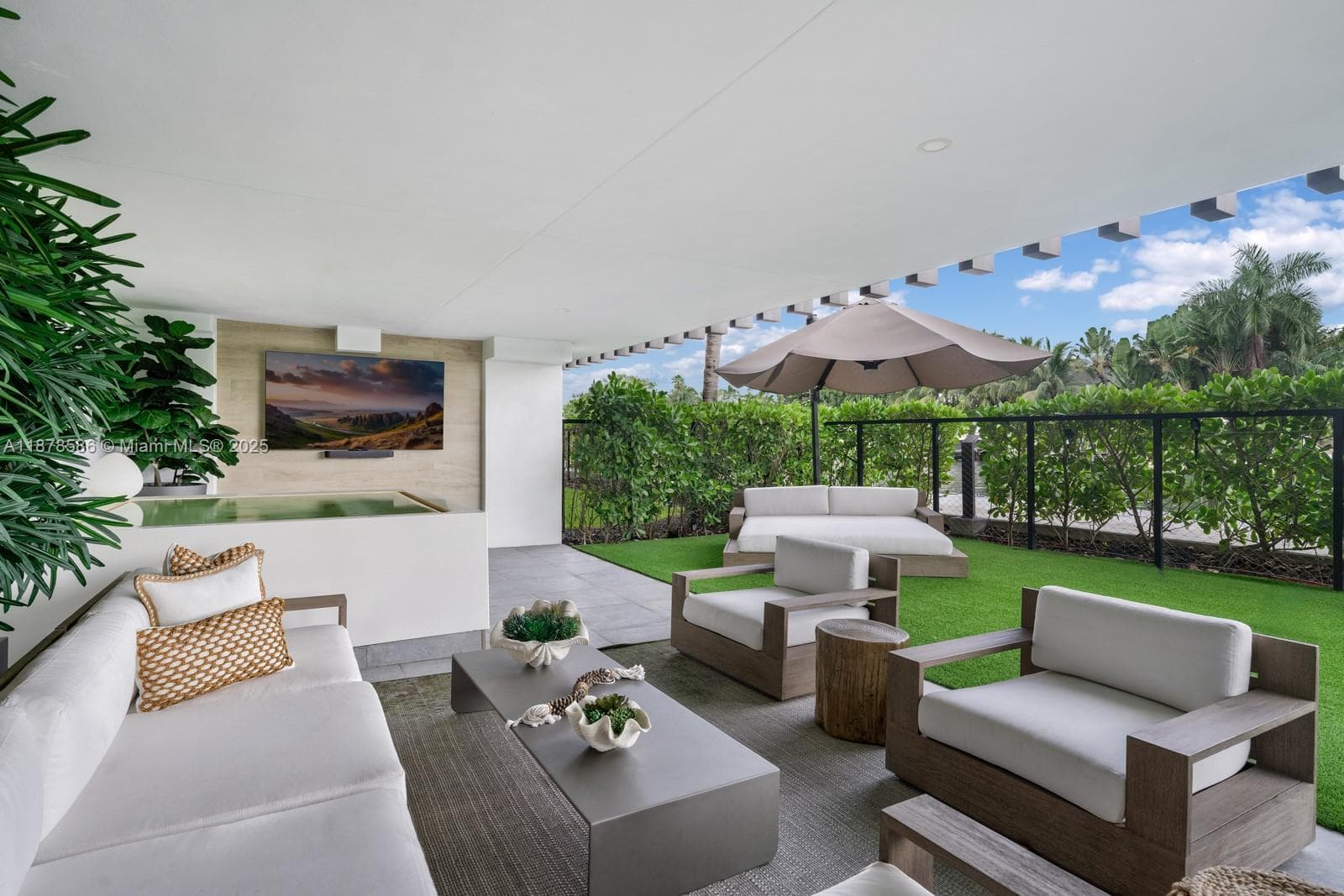 4701 N Meridian Ave # 222, Miami Beach FL 33140 — 4