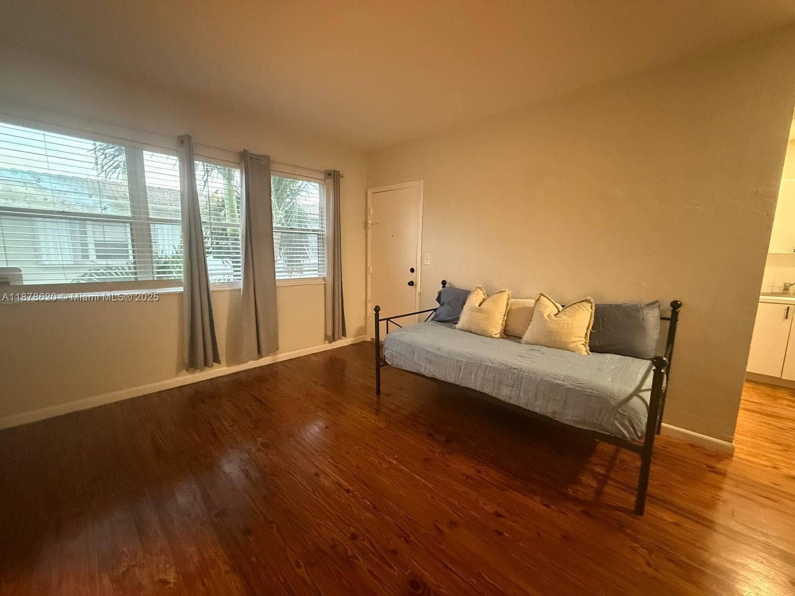 1289 Marseille Dr # 46, Miami Beach FL 33141 — 27