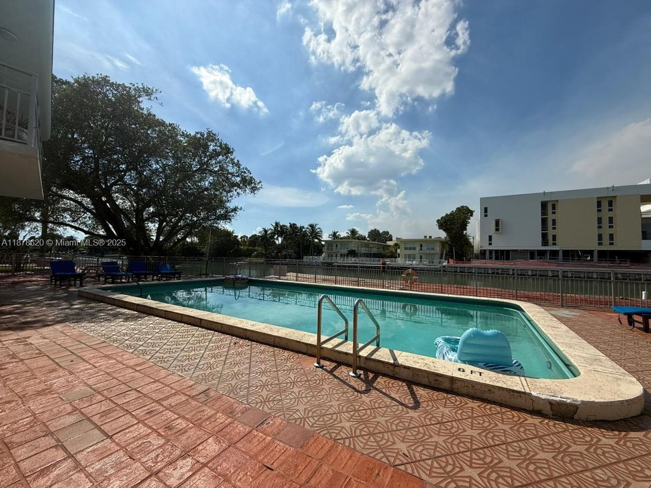 1289 Marseille Dr # 46, Miami Beach FL 33141 — 72