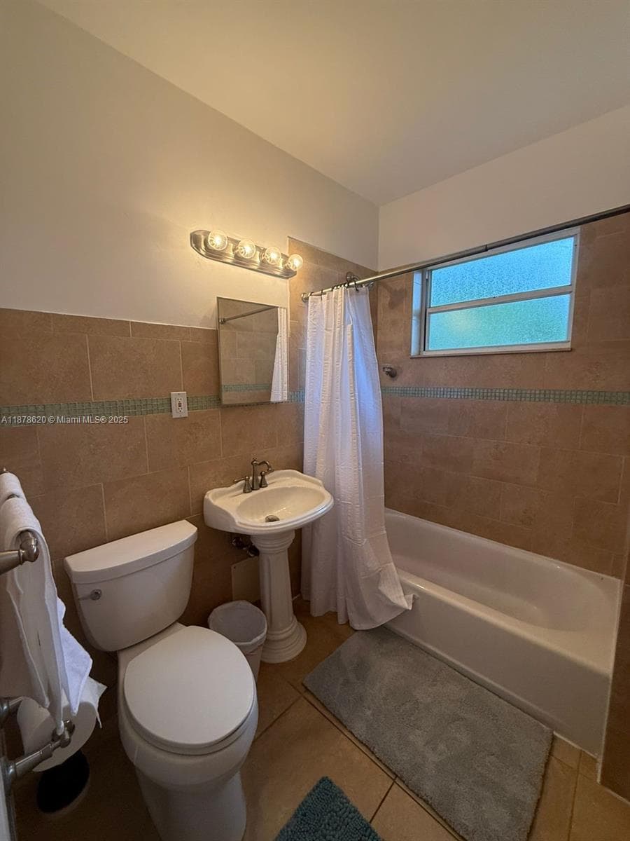 1289 Marseille Dr # 46, Miami Beach FL 33141 — 52