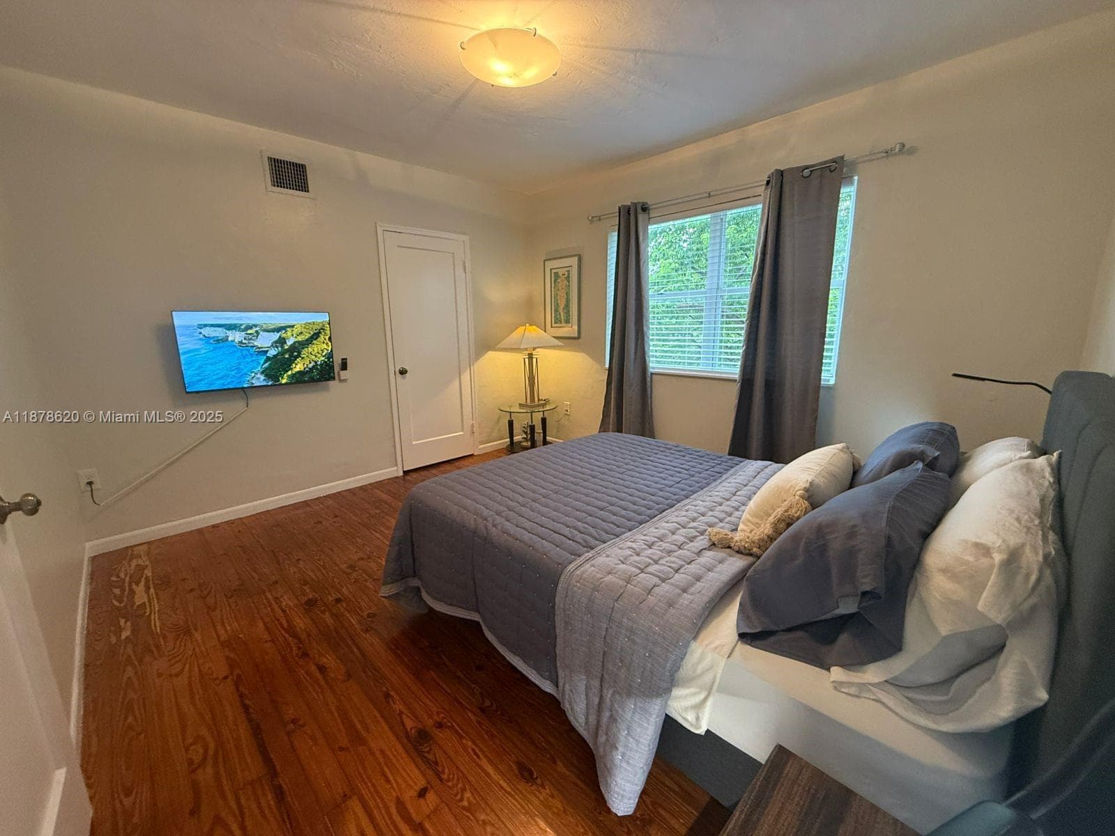 1289 Marseille Dr # 46, Miami Beach FL 33141 — 57