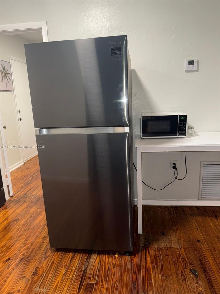 1289 Marseille Dr # 46, Miami Beach FL 33141 — 3