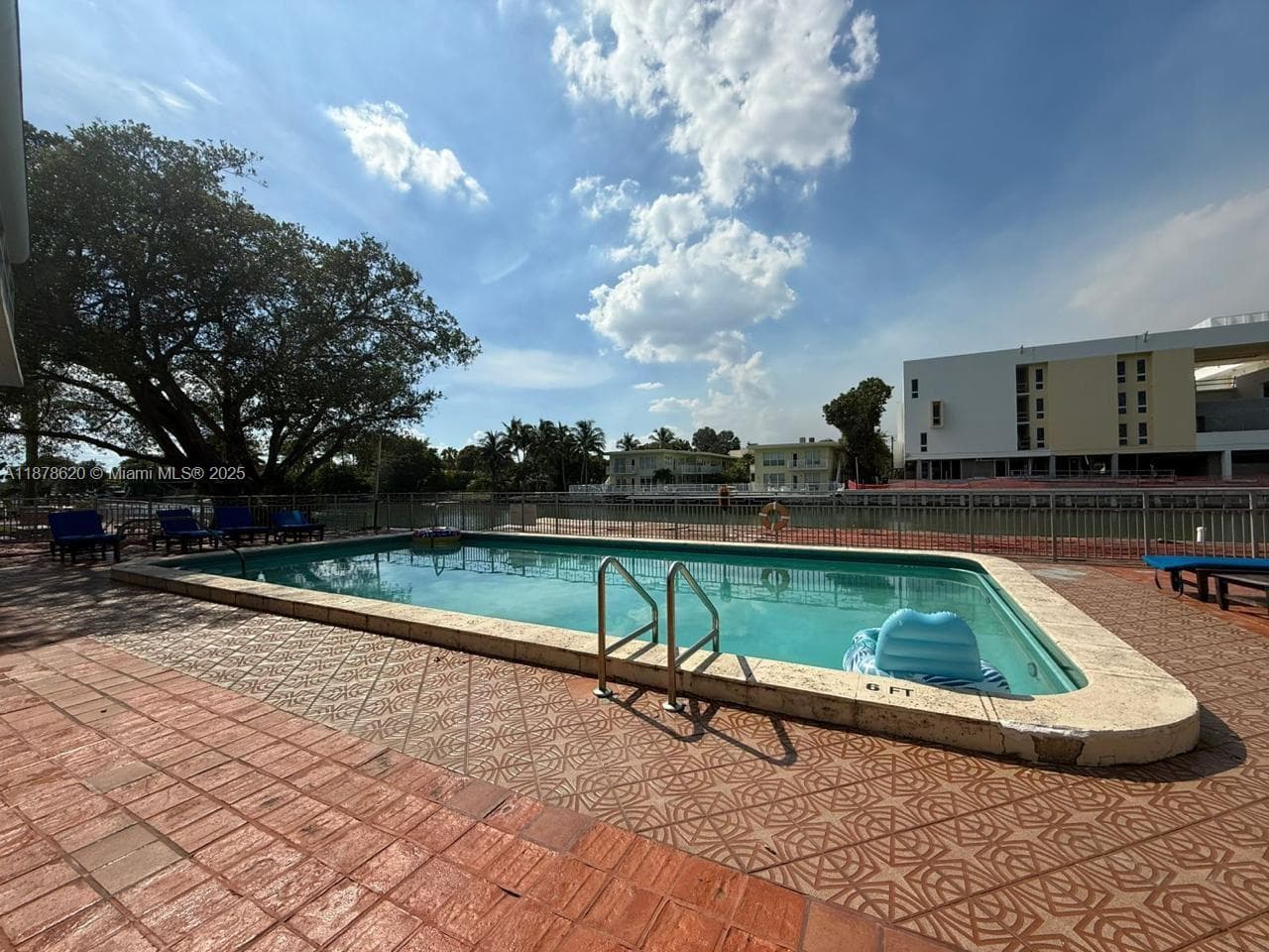 1289 Marseille Dr # 46, Miami Beach FL 33141 — 73