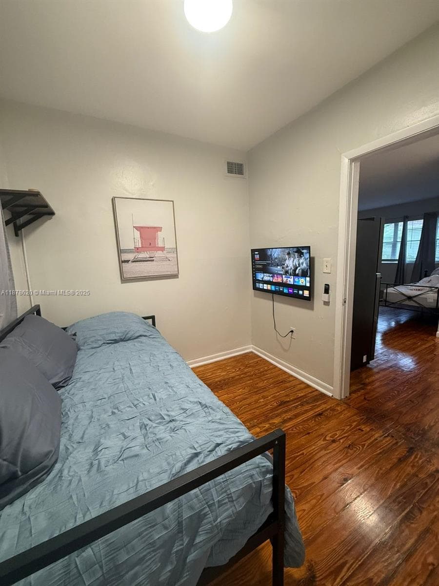 1289 Marseille Dr # 46, Miami Beach FL 33141 — 32