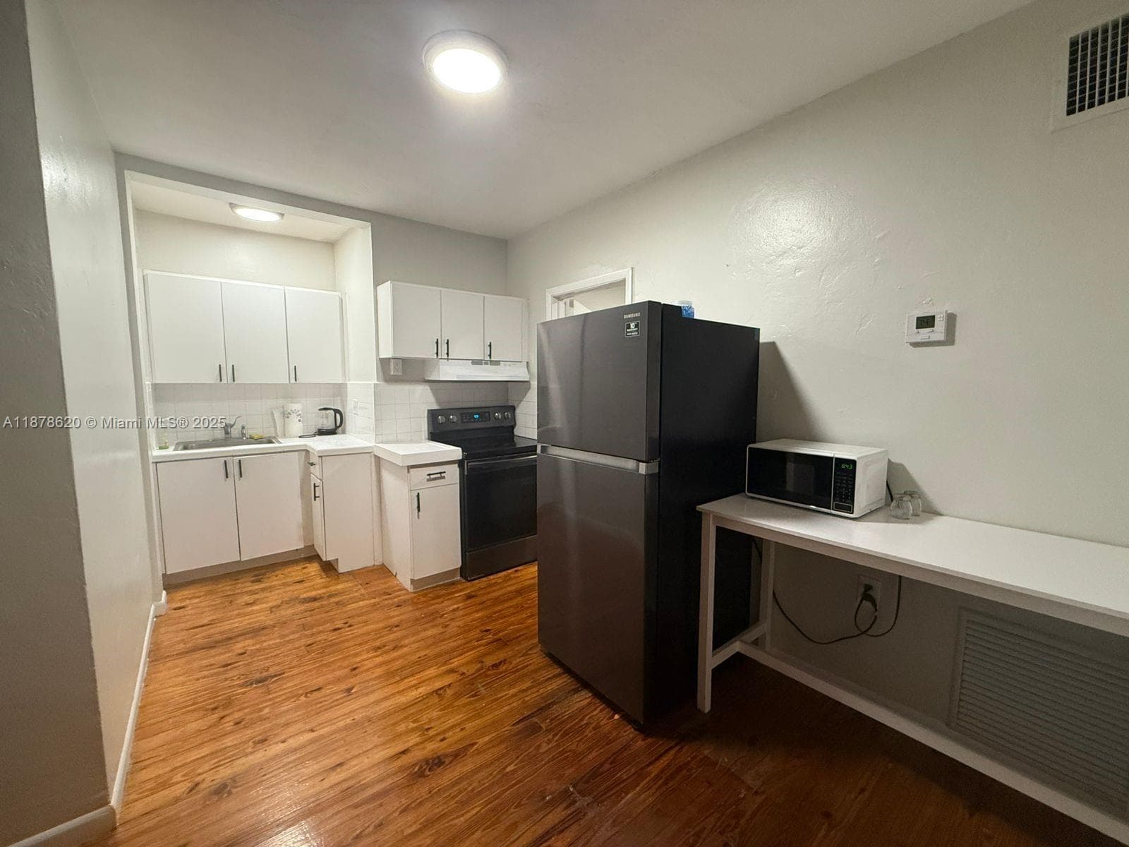 1289 Marseille Dr # 46, Miami Beach FL 33141 — 28