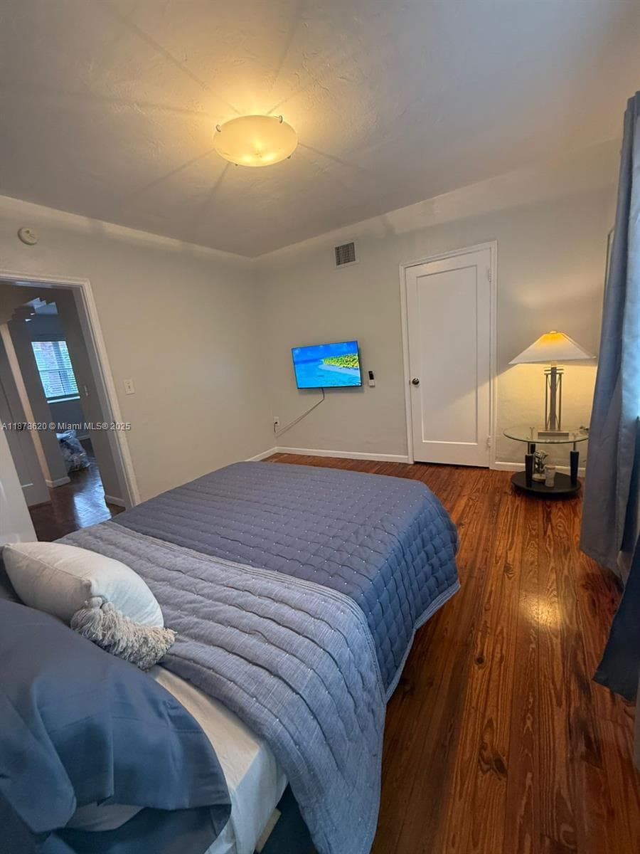 1289 Marseille Dr # 46, Miami Beach FL 33141 — 69