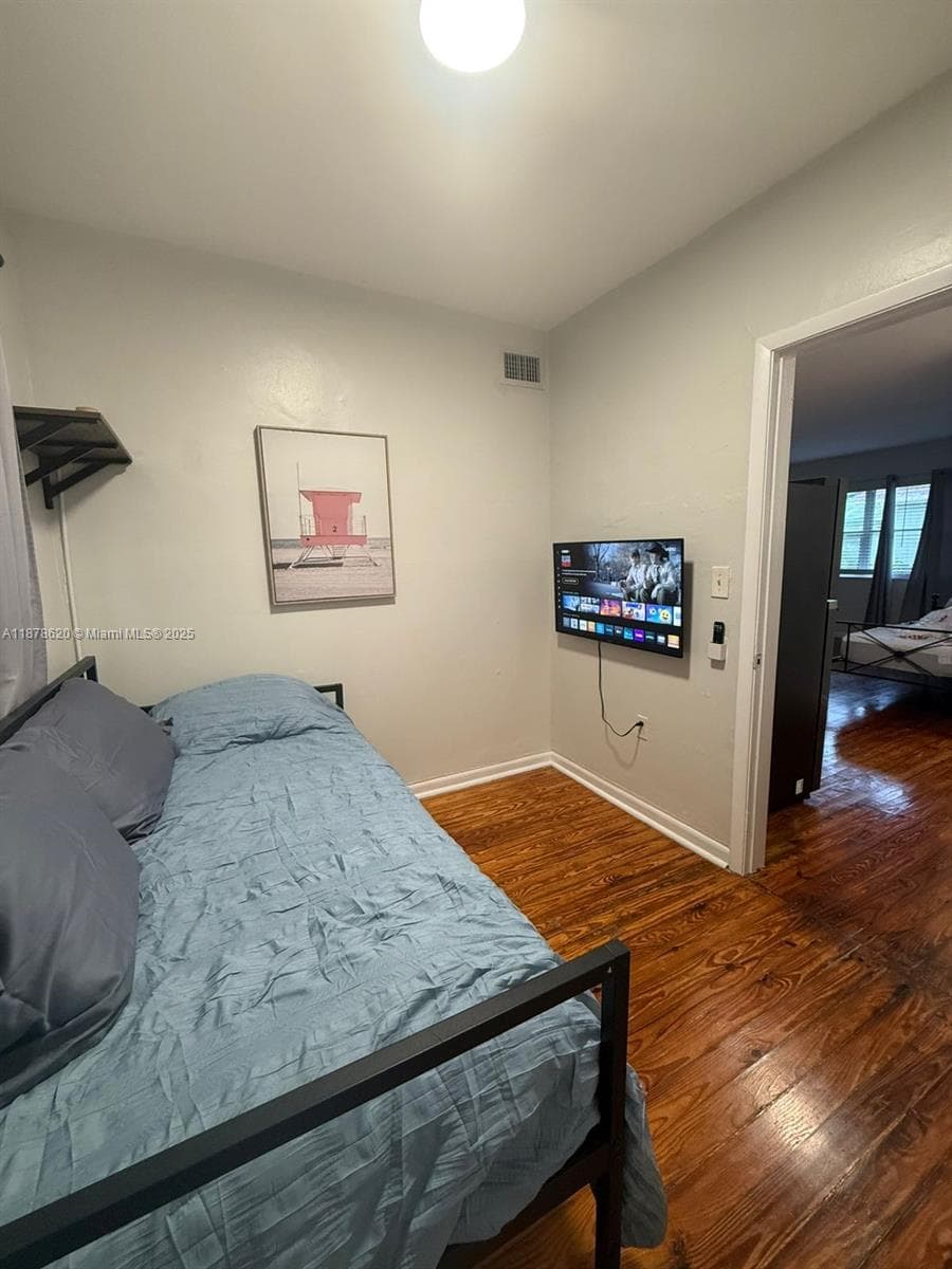 1289 Marseille Dr # 46, Miami Beach FL 33141 — 33