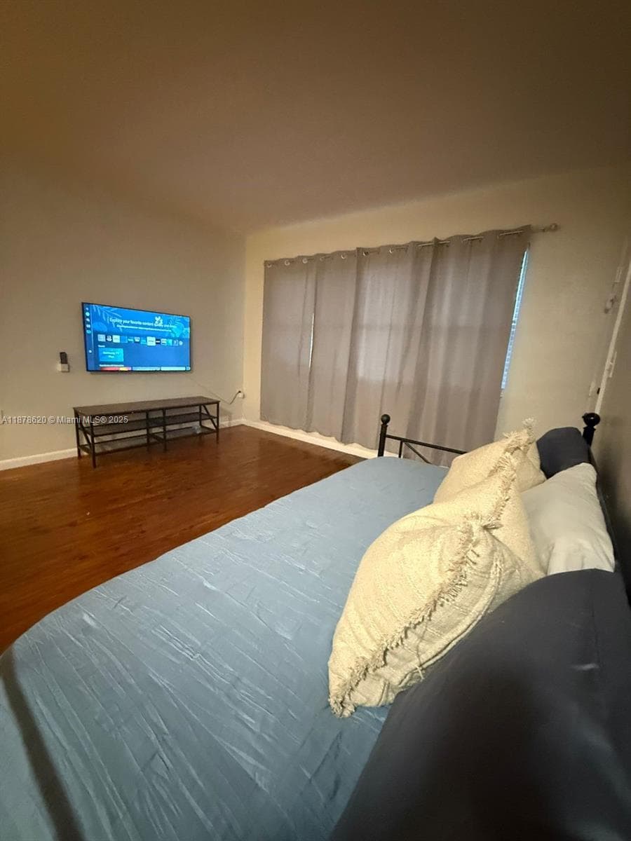 1289 Marseille Dr # 46, Miami Beach FL 33141 — 11