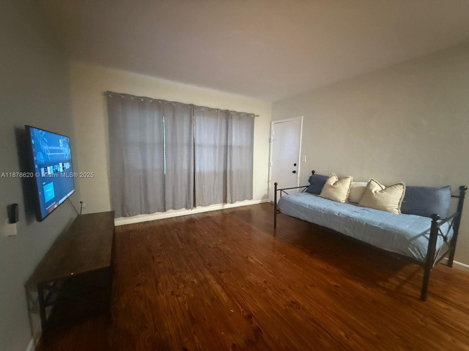 1289 Marseille Dr # 46, Miami Beach FL 33141 — 19
