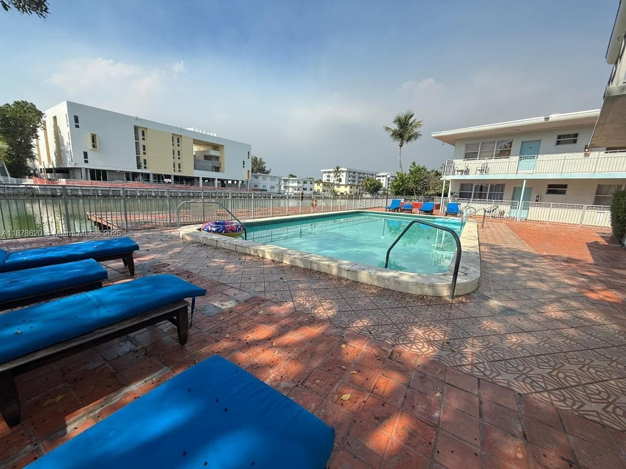 1289 Marseille Dr # 46, Miami Beach FL 33141 — 74