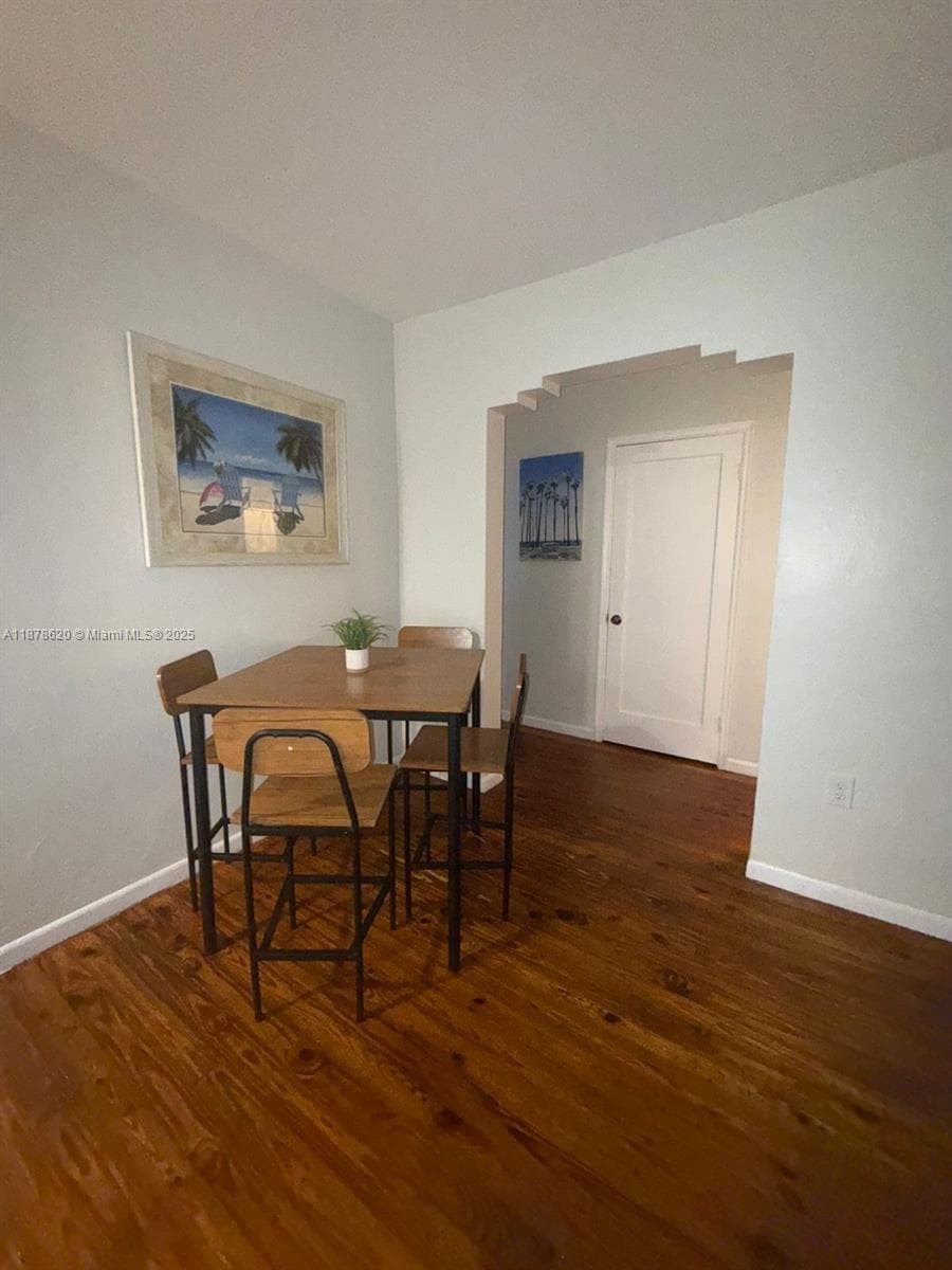 1289 Marseille Dr # 46, Miami Beach FL 33141 — 4
