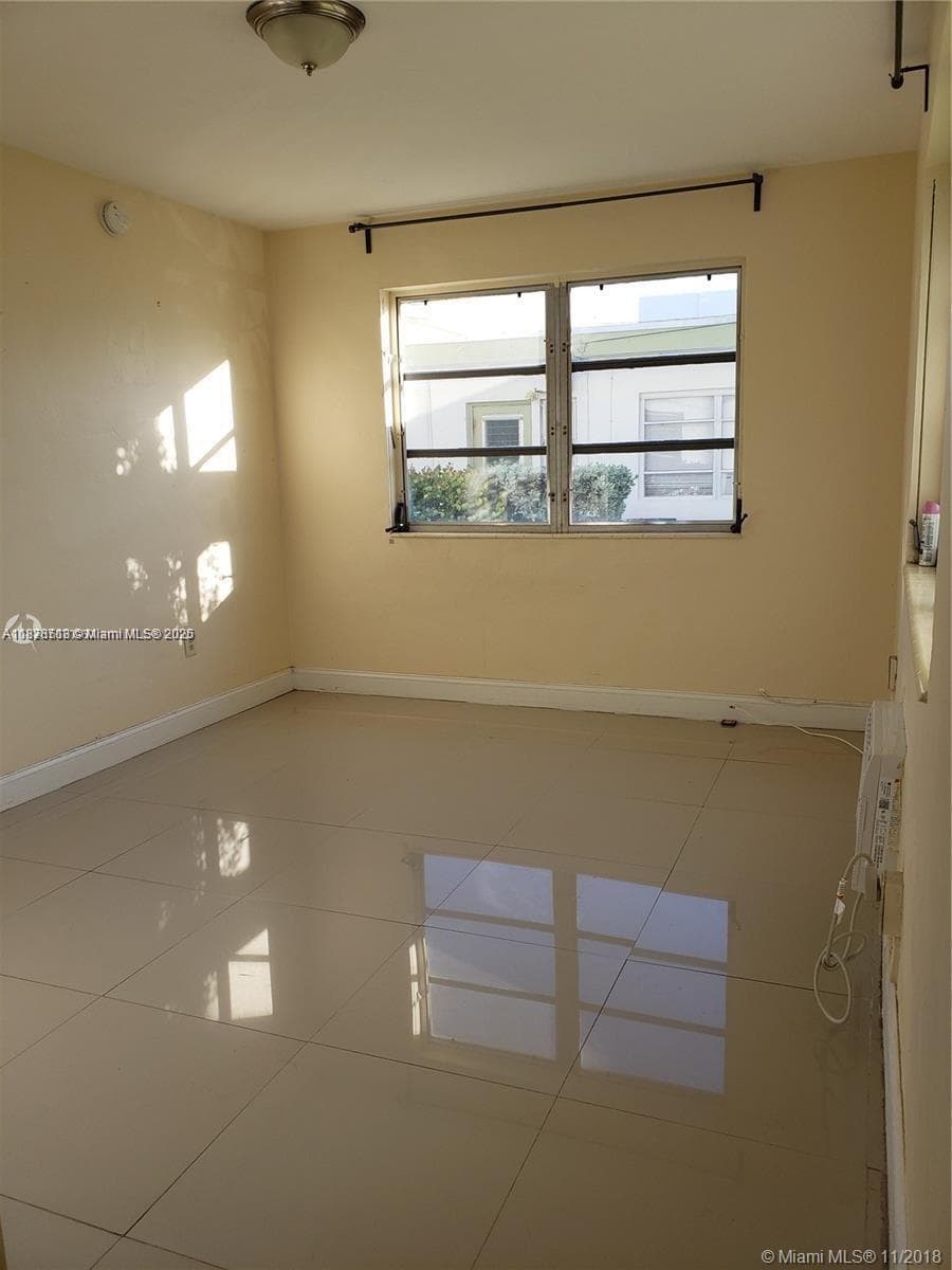 7821 Byron Ave, Miami Beach FL 33141 — 9