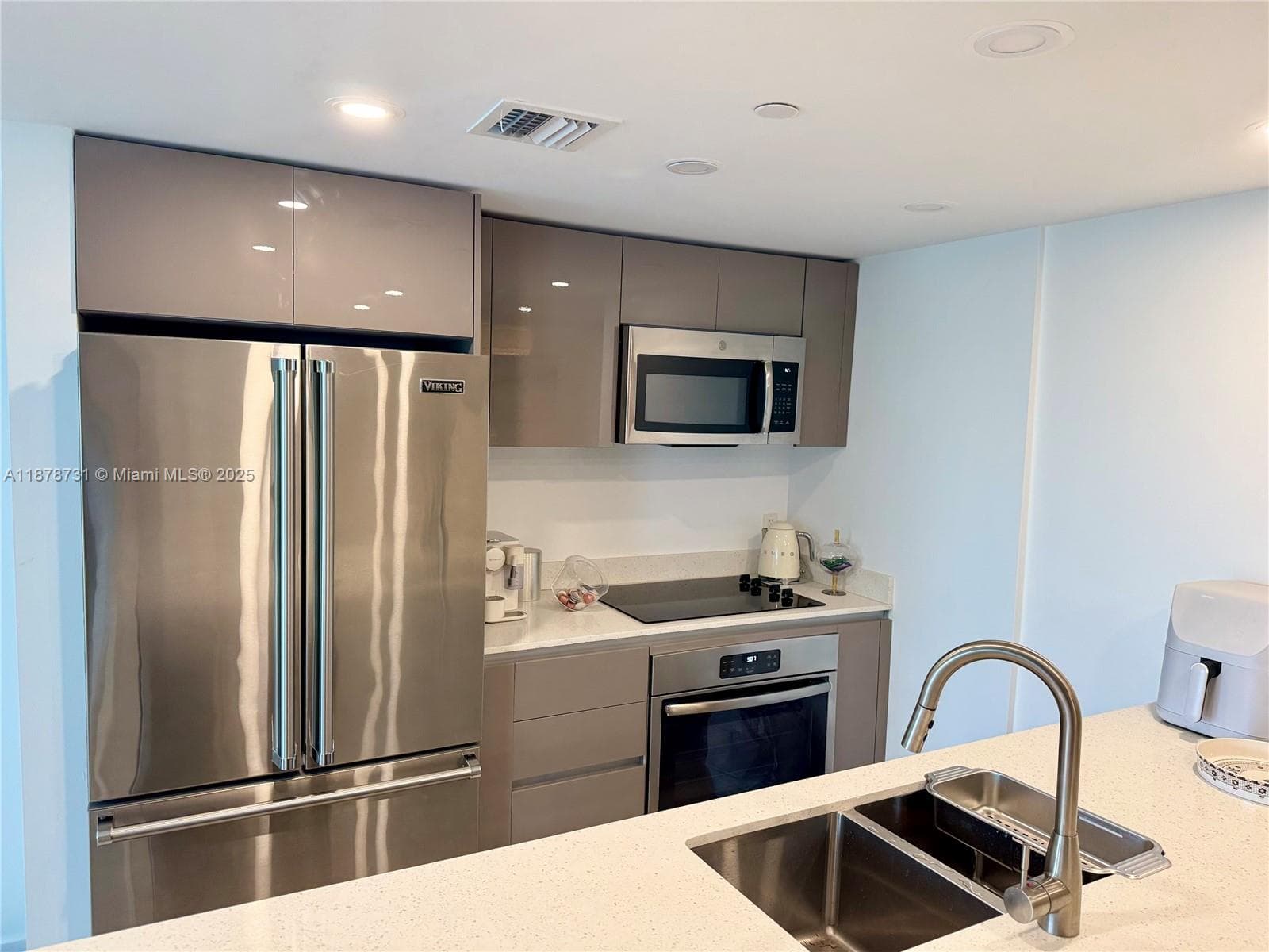13800 Highland Dr # 307, North Miami Beach FL 33181 — 26