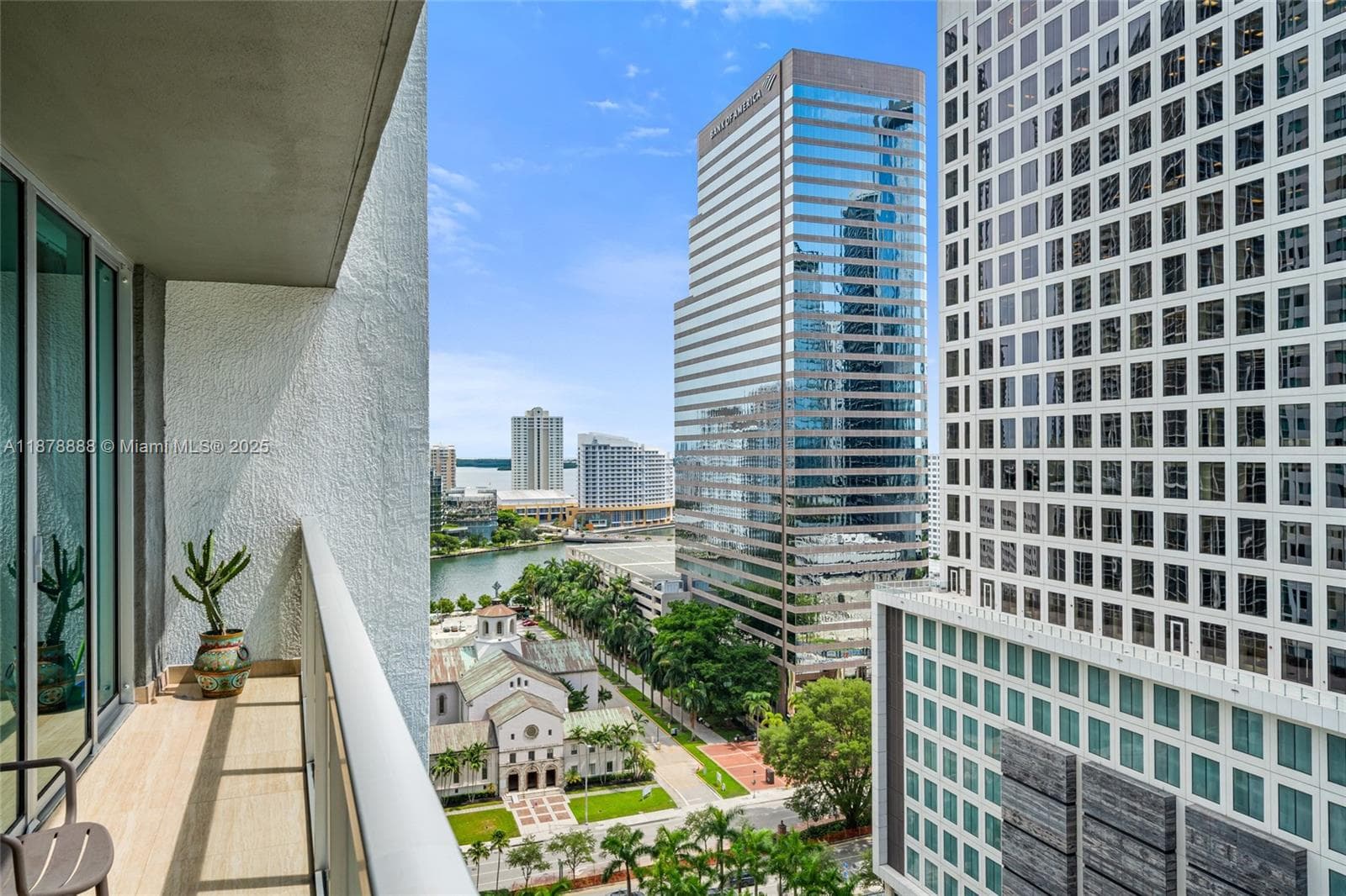 55 SE 6th St # 1908, Miami FL 33131 — 23