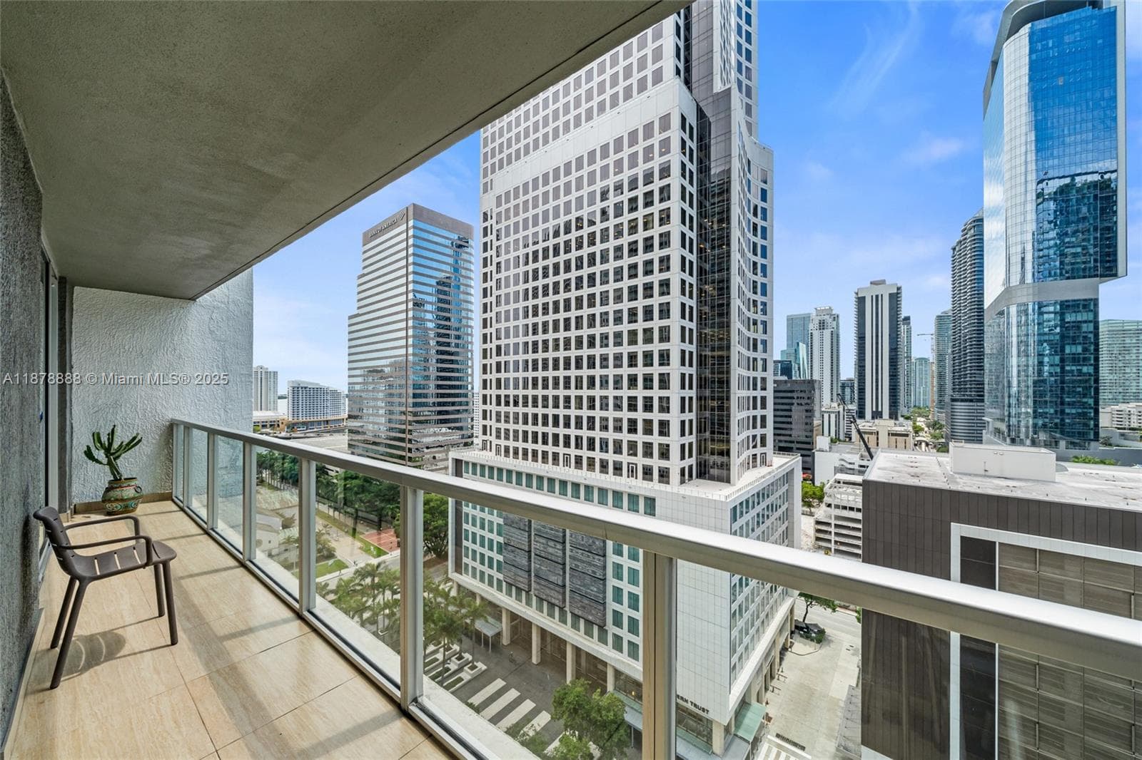 55 SE 6th St # 1908, Miami FL 33131 — 22