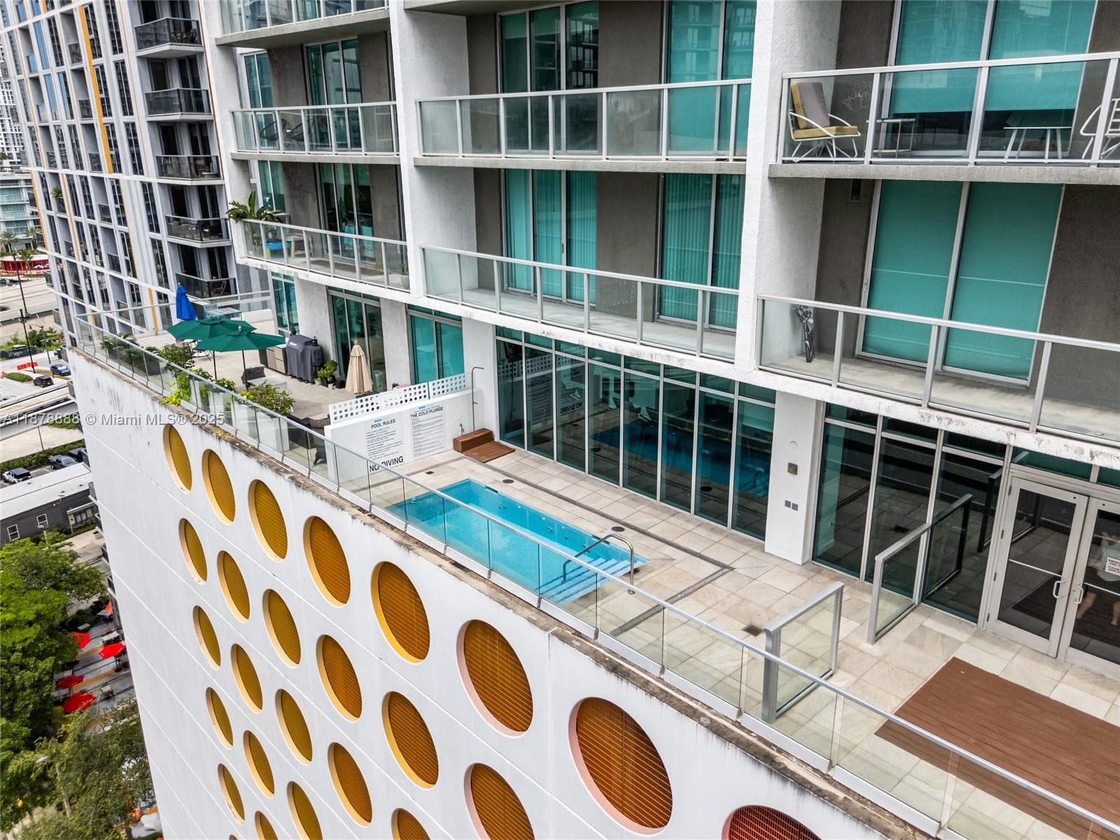 55 SE 6th St # 1908, Miami FL 33131 — 18