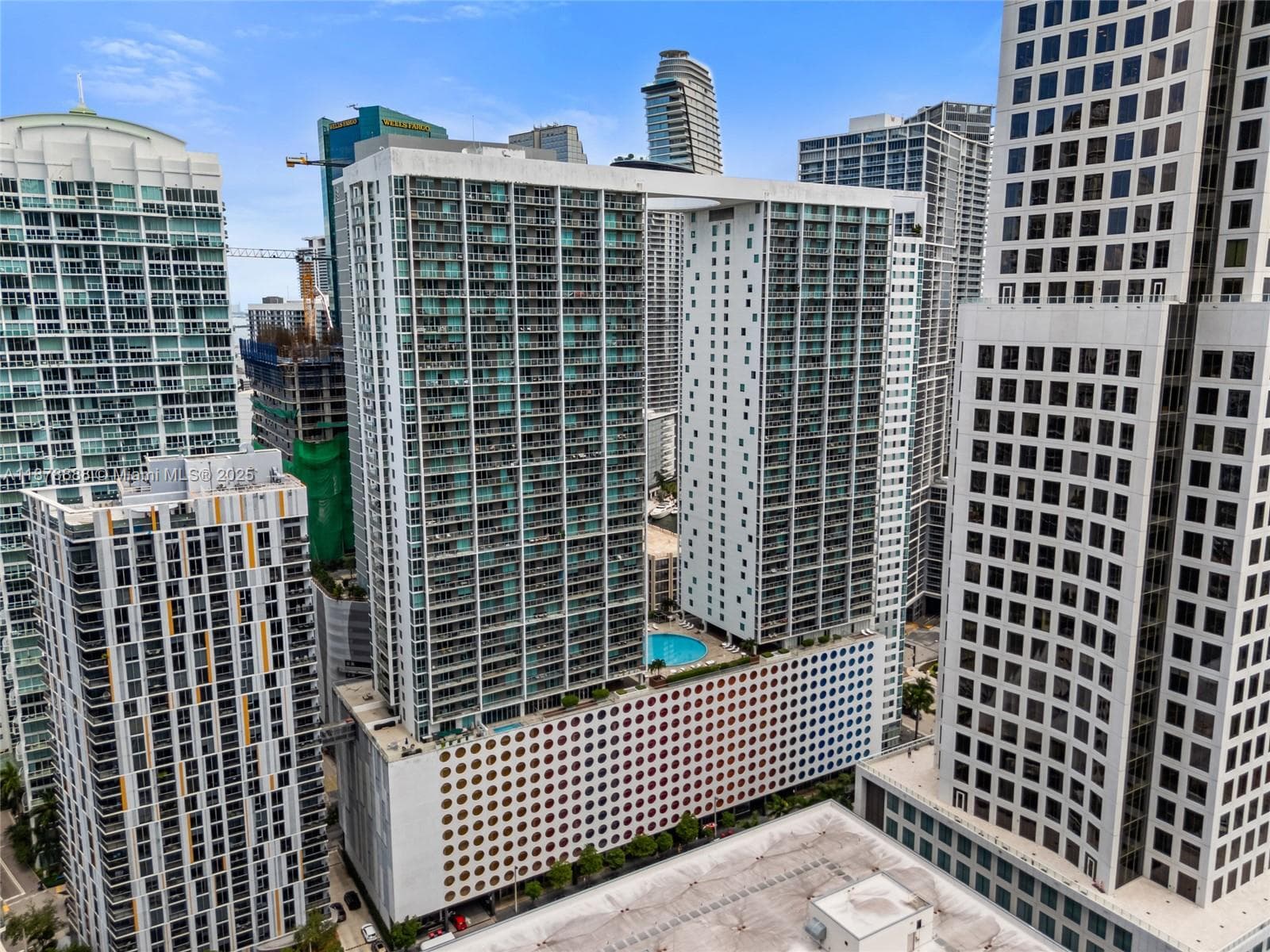 55 SE 6th St # 1908, Miami FL 33131 — 8