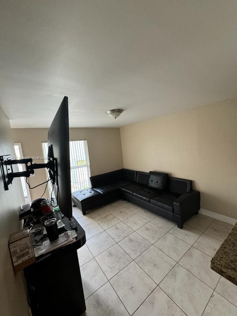 483 NW 19th St # 362, Miami FL 33136 — 7
