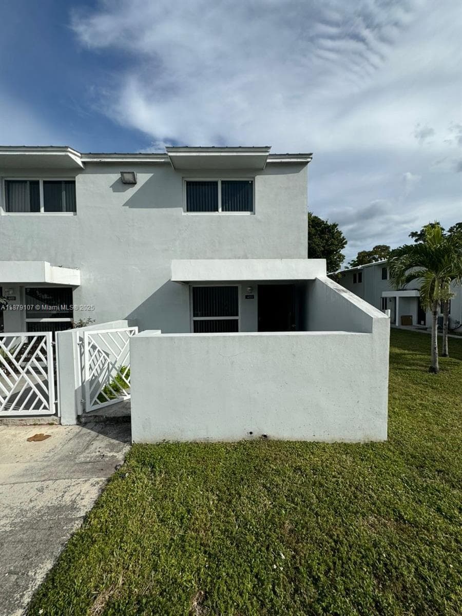 483 NW 19th St # 362, Miami FL 33136 — 1