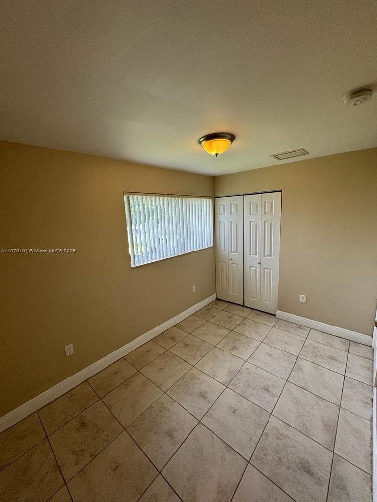 483 NW 19th St # 362, Miami FL 33136 — 25