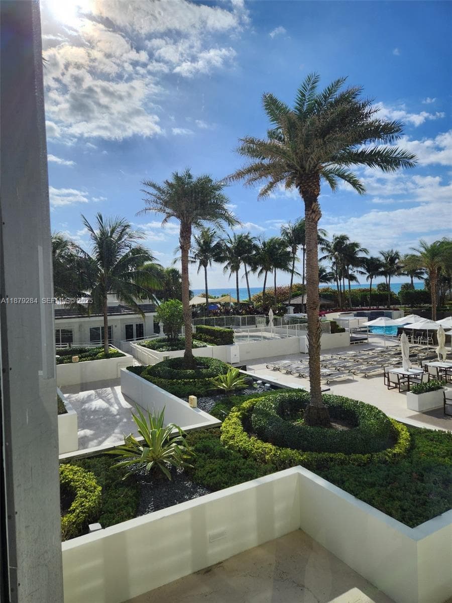 4779 Collins Ave, Miami Beach FL 33140 — 17
