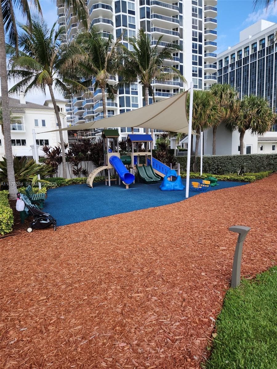 4779 Collins Ave, Miami Beach FL 33140 — 38