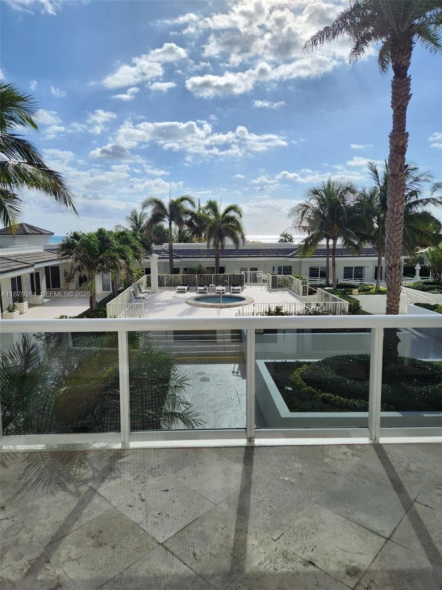4779 Collins Ave, Miami Beach FL 33140 — 18