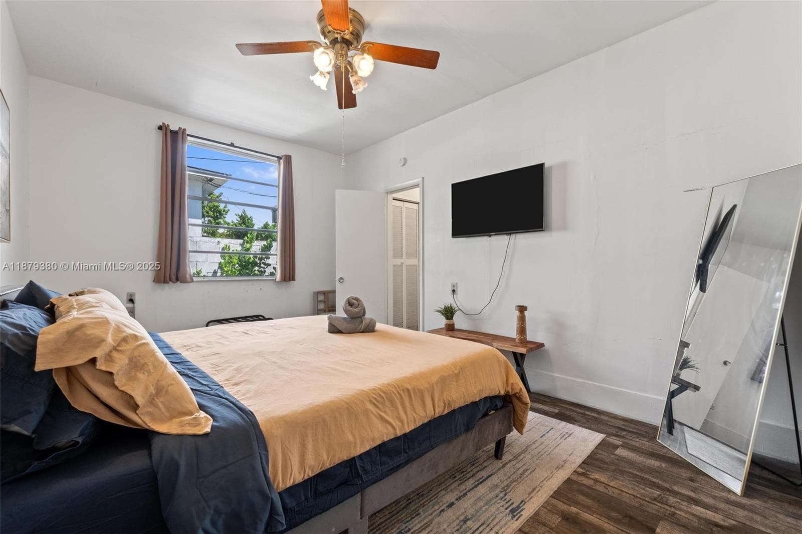2453 SW 17th St # 2453, Miami FL 33145 — 13