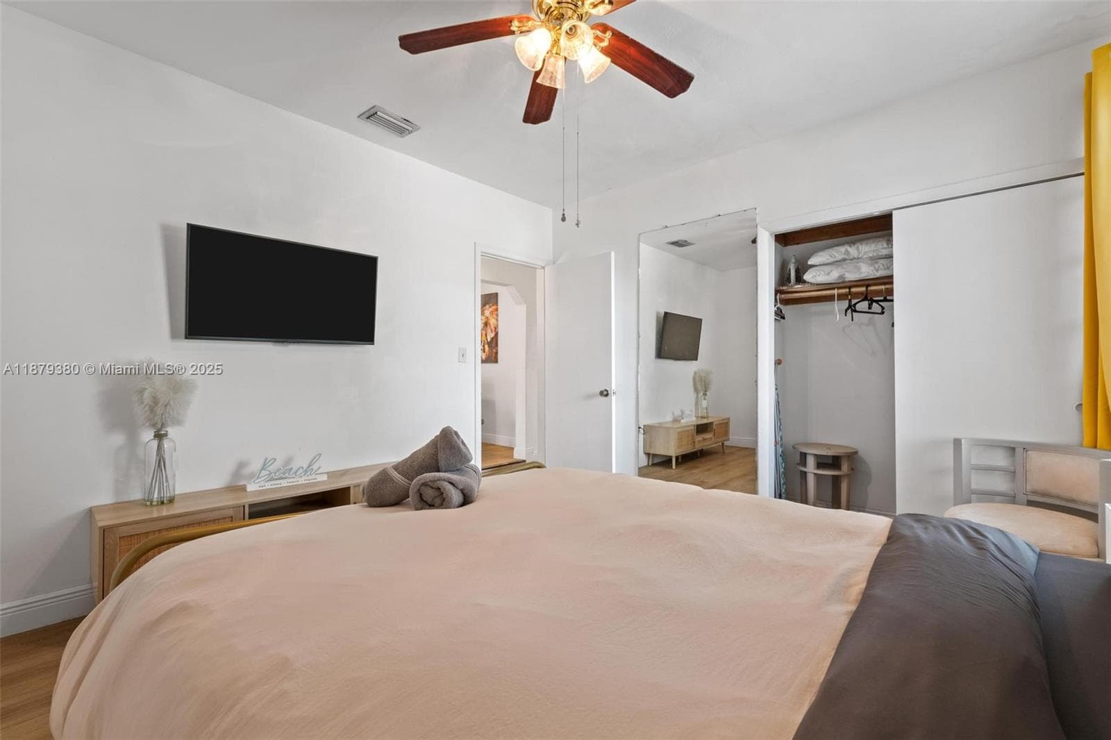 2453 SW 17th St # 2453, Miami FL 33145 — 16