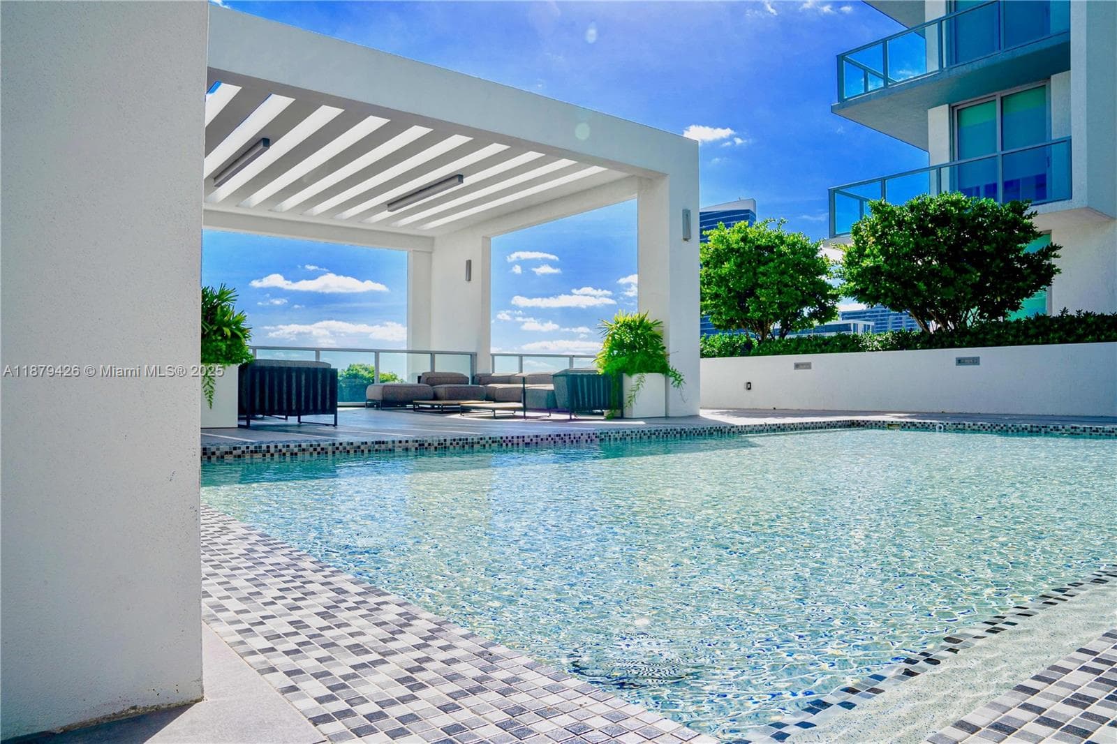 3900 Biscayne Blvd # 804, Miami FL 33137 — 18