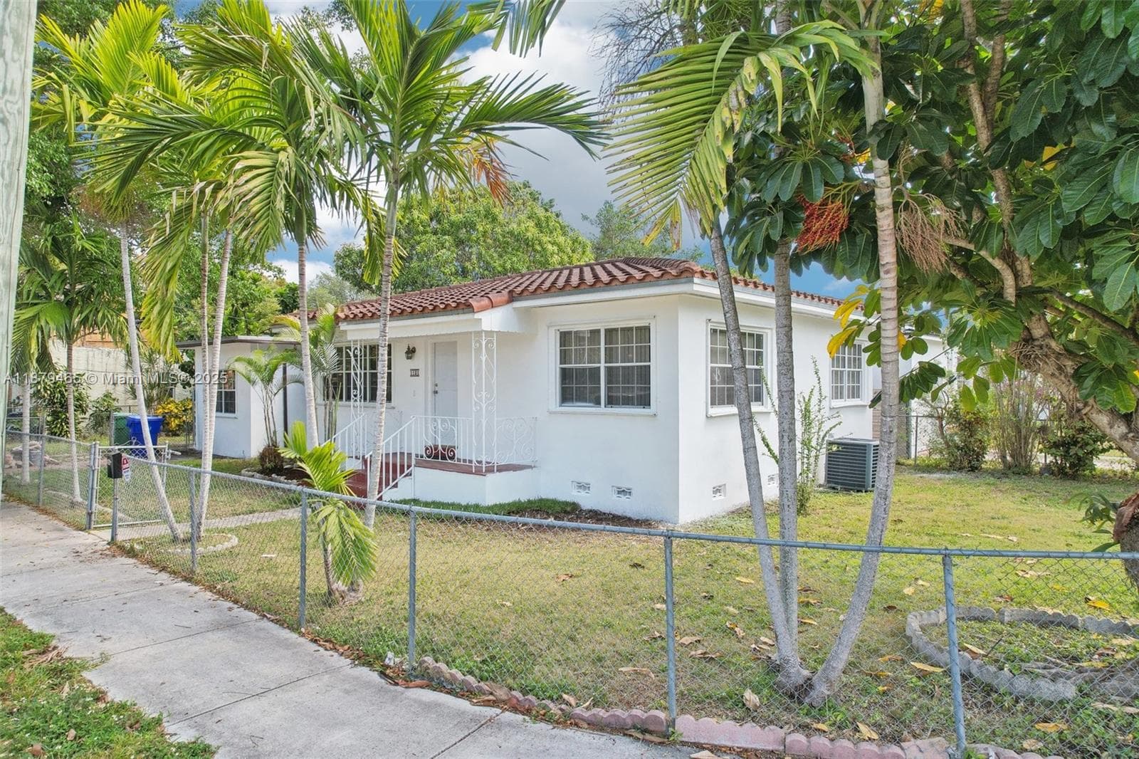 1121 SW 36th Ave, Miami FL 33135 — 26