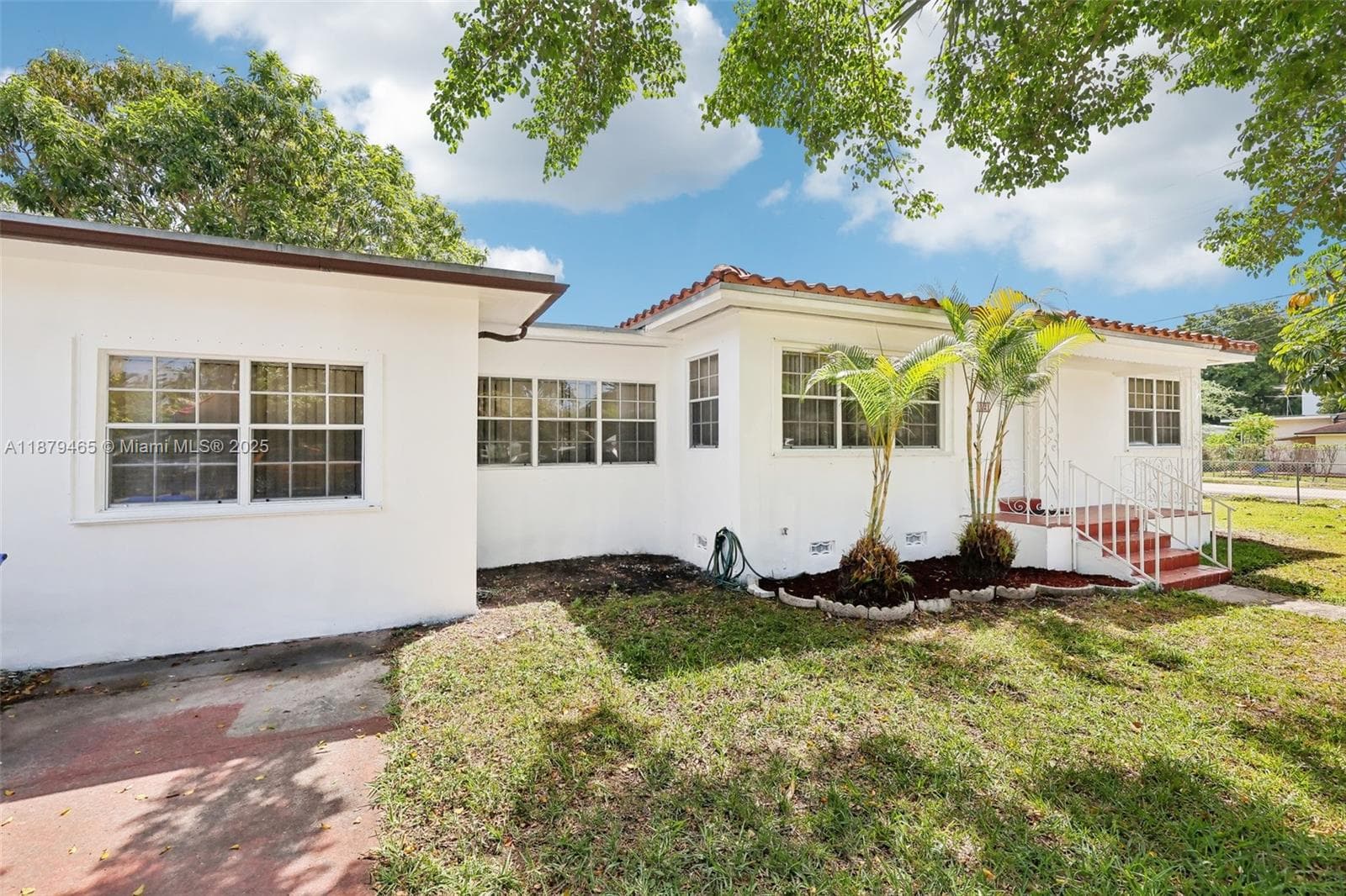 1121 SW 36th Ave, Miami FL 33135 — 1