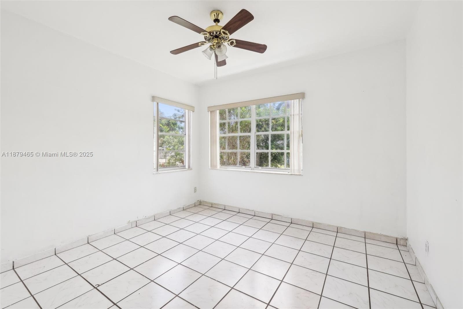 1121 SW 36th Ave, Miami FL 33135 — 11