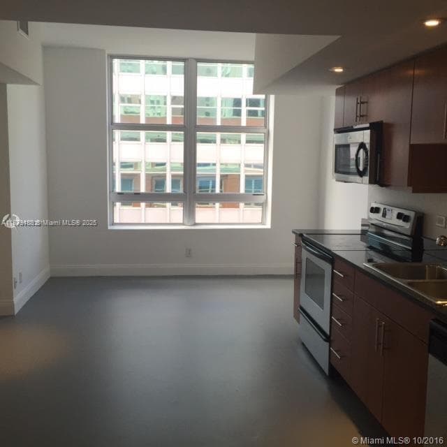 111 E Flagler St # 1003, Miami FL 33131 — 1