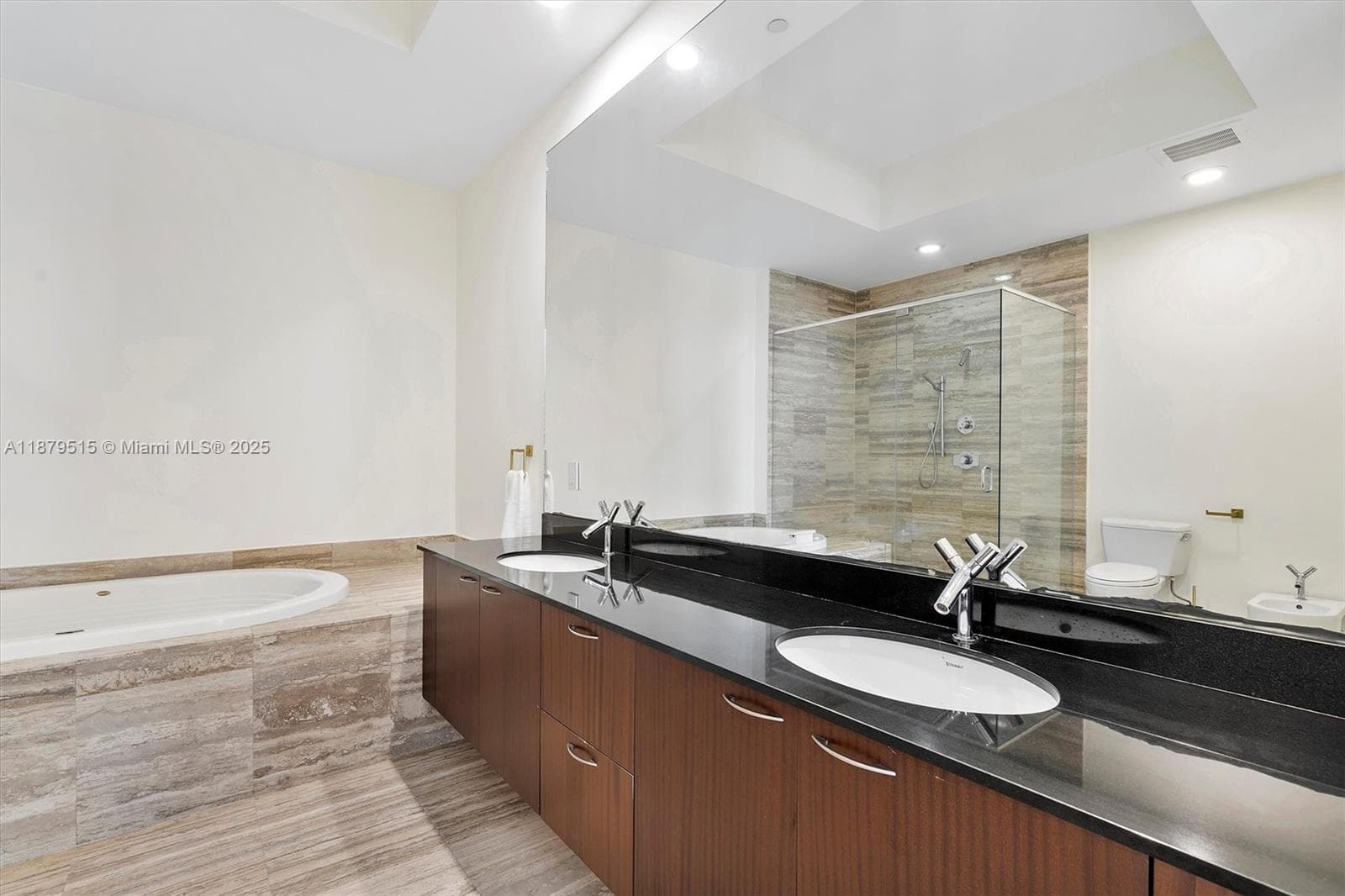 16001 Collins Ave # 3507, Sunny Isles Beach FL 33160 — 22