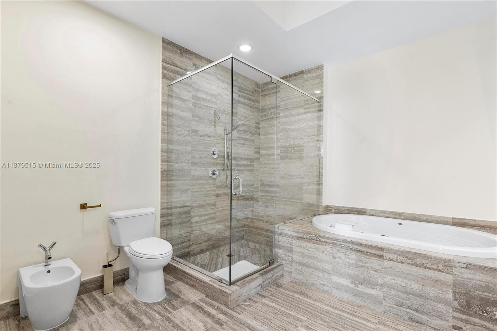 16001 Collins Ave # 3507, Sunny Isles Beach FL 33160 — 21