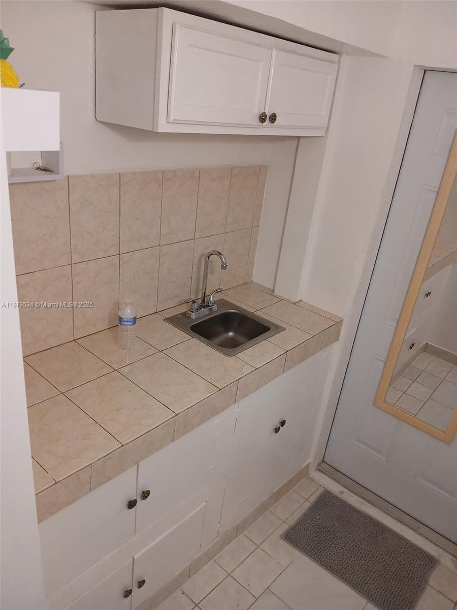 11510 SW 182nd Ter # 2, Miami FL 33157 — 5