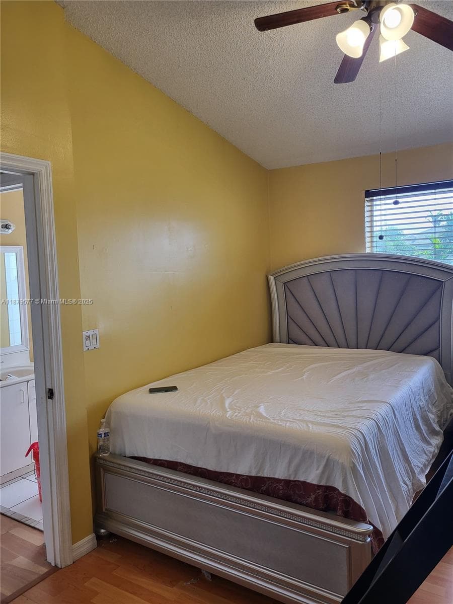 820 NE 212th Ter # 6, Miami FL 33179 — 32